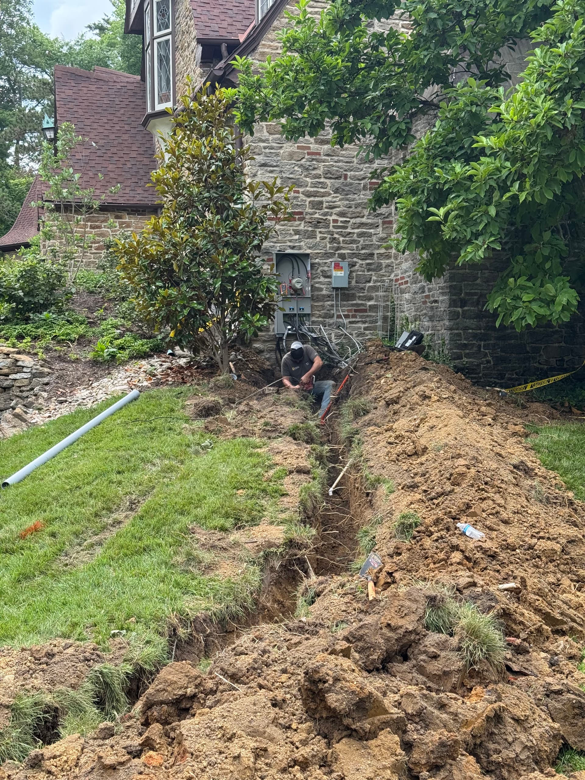 Gallery photos for Underground Power Line Replacement and 200 to 400 Amp Service Upgrade: Image #2