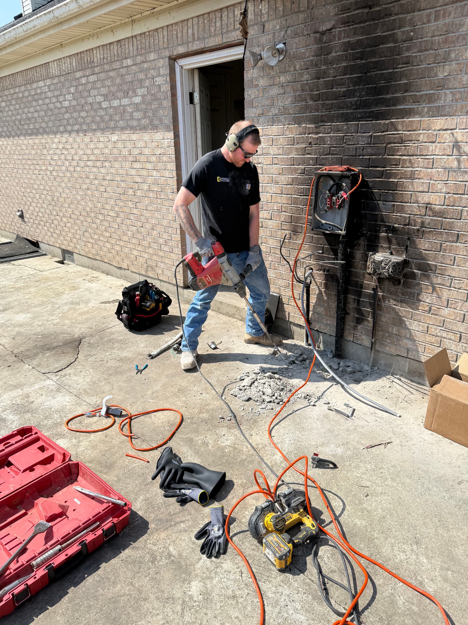 Gallery photos for Fire-Damaged Electric Meter Replaced and Back Online: Image #2