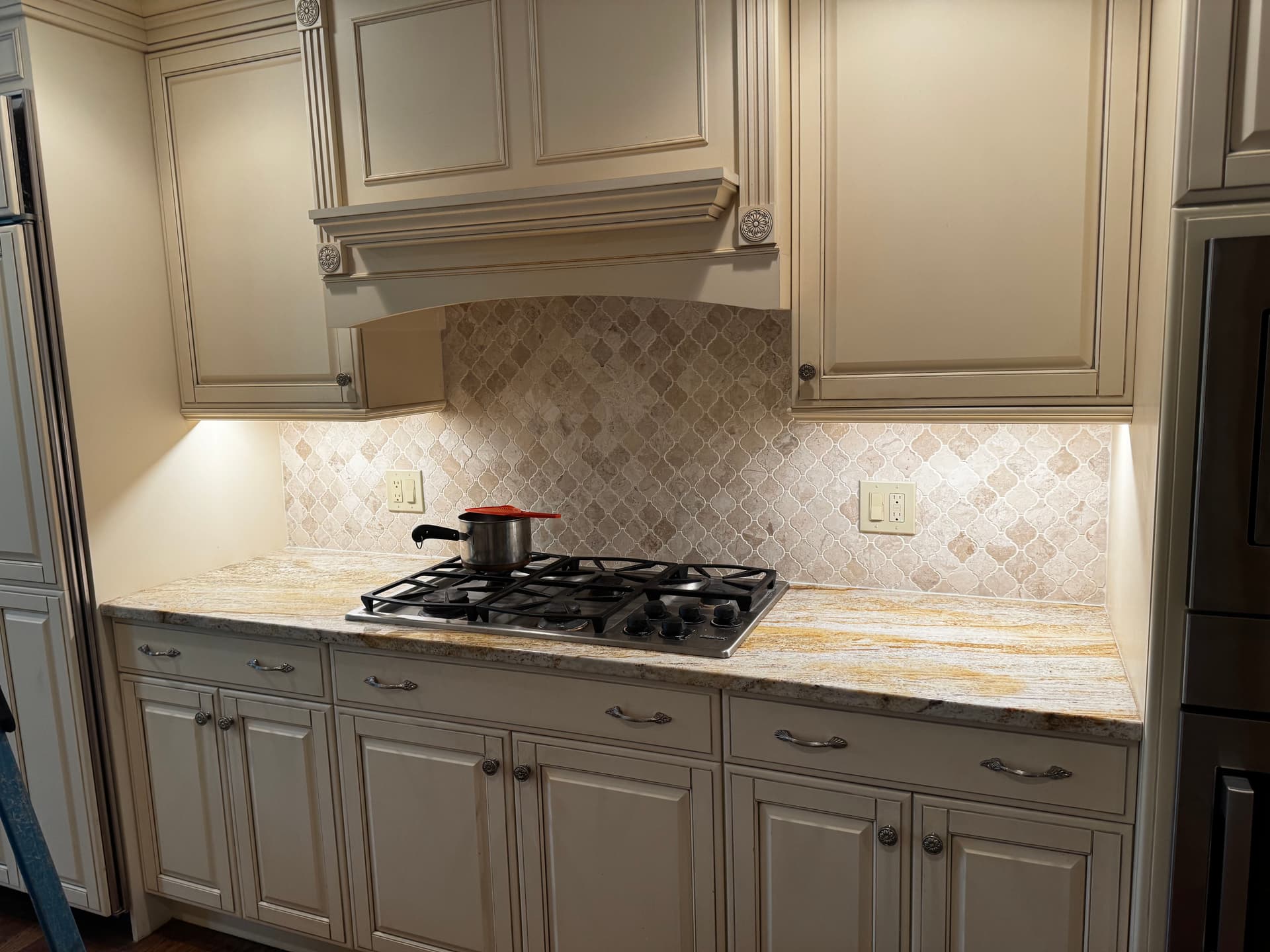 Gallery photos for Kitchen Backsplash Upgrade With Under-Cabinet Lighting and Outlet Relocation: Image #3